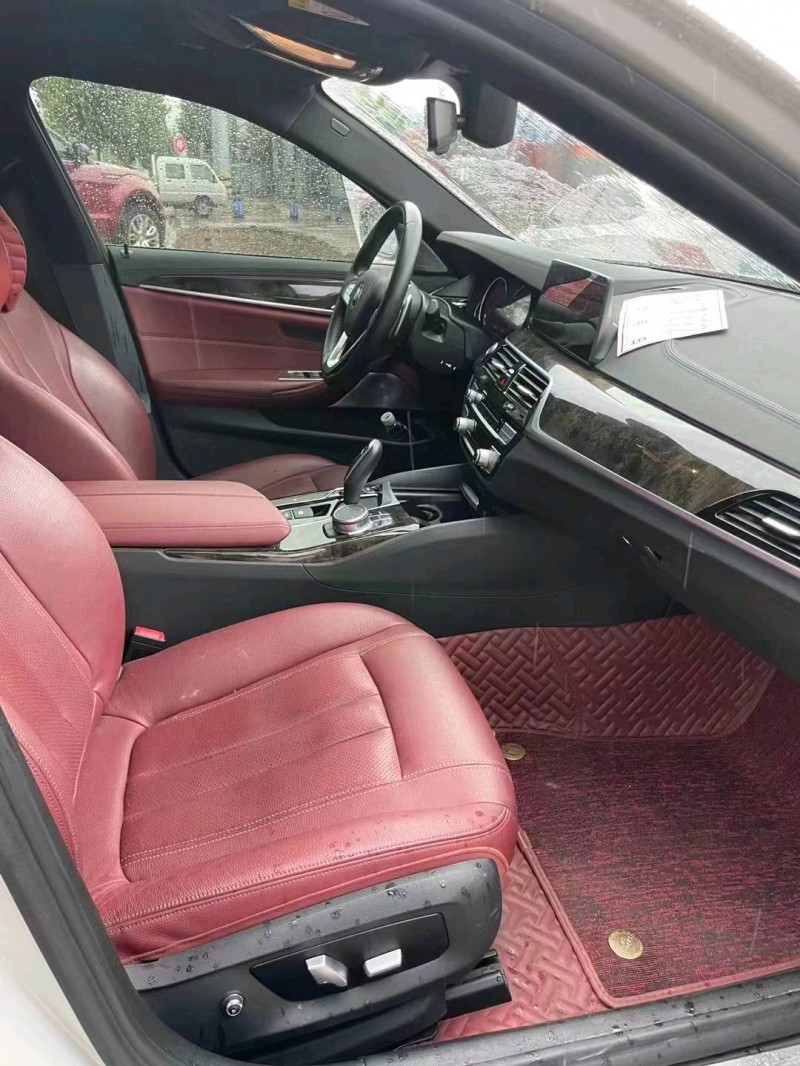 济宁18年宝马5系5