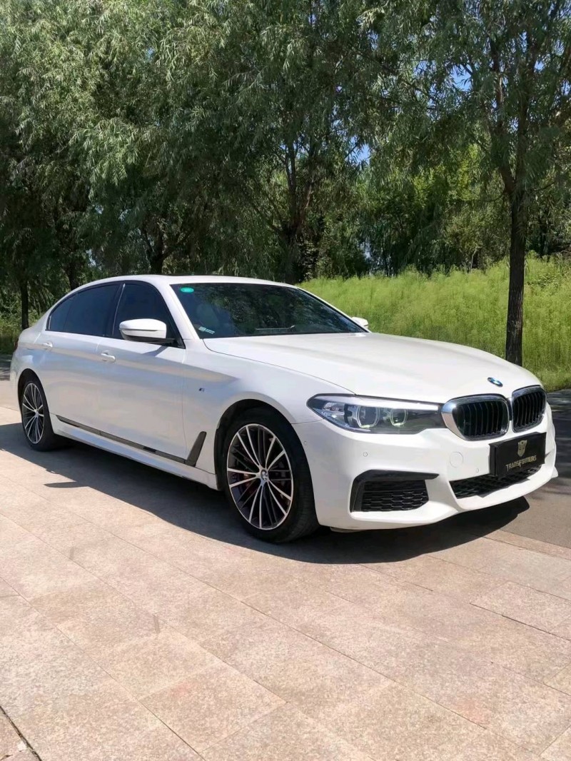 北京19年宝马5系3