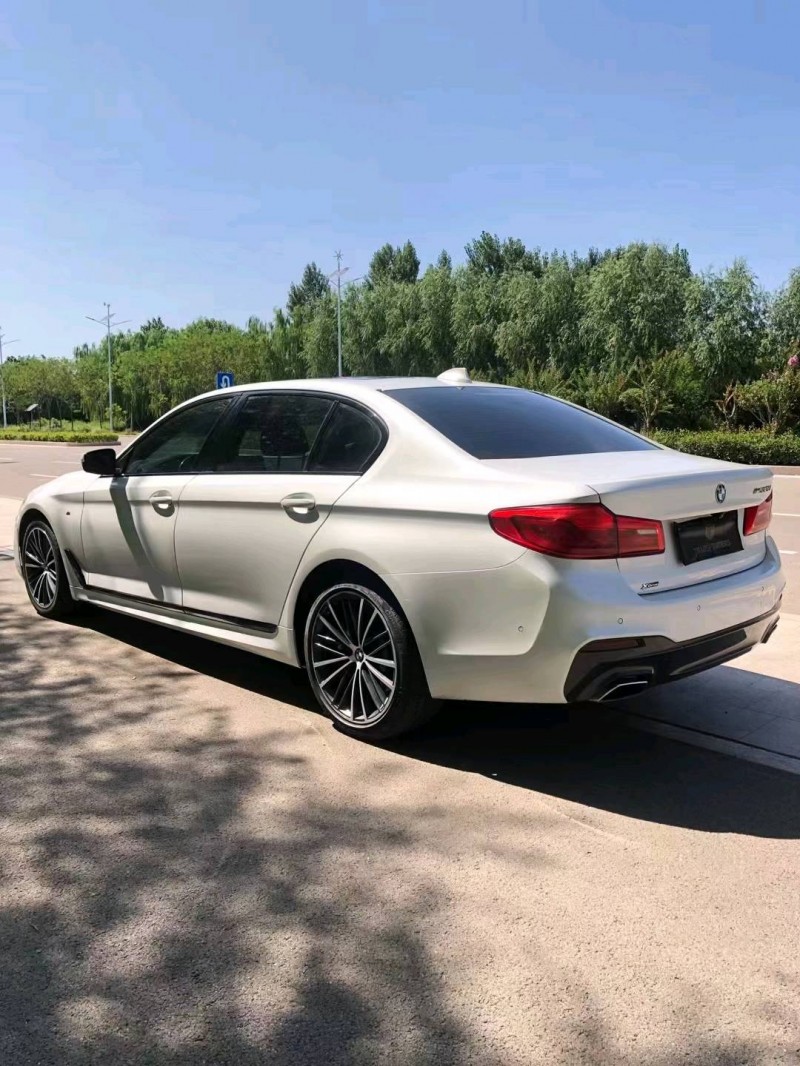 北京19年宝马5系9