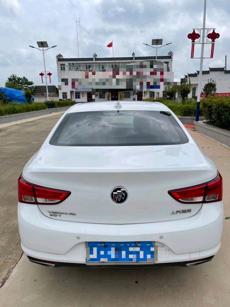 徐州18年别克威朗9