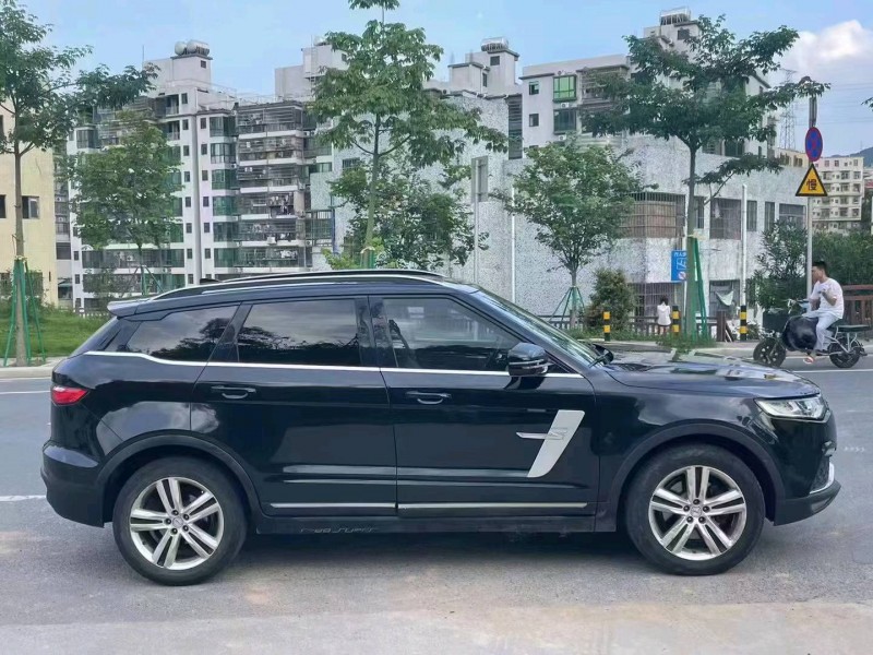 广州18年众泰T7004