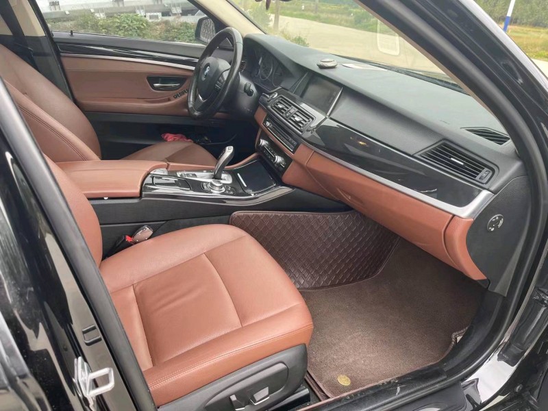 徐州17年宝马5系3