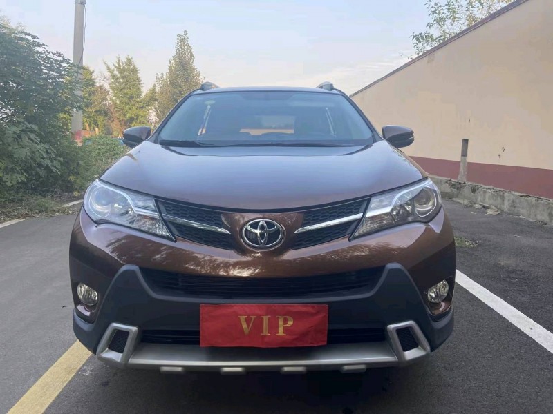 青岛15年丰田RAV49