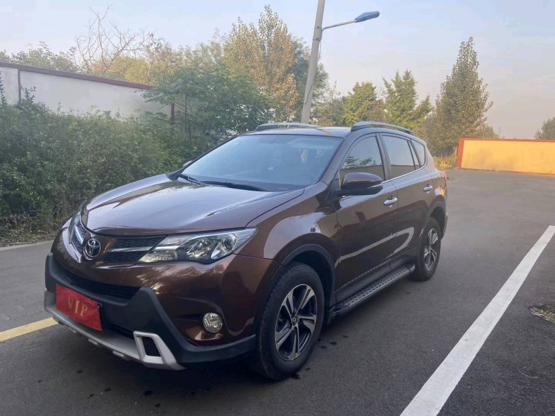 青岛15年丰田RAV48