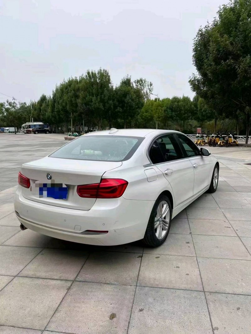 北京18年宝马3系4