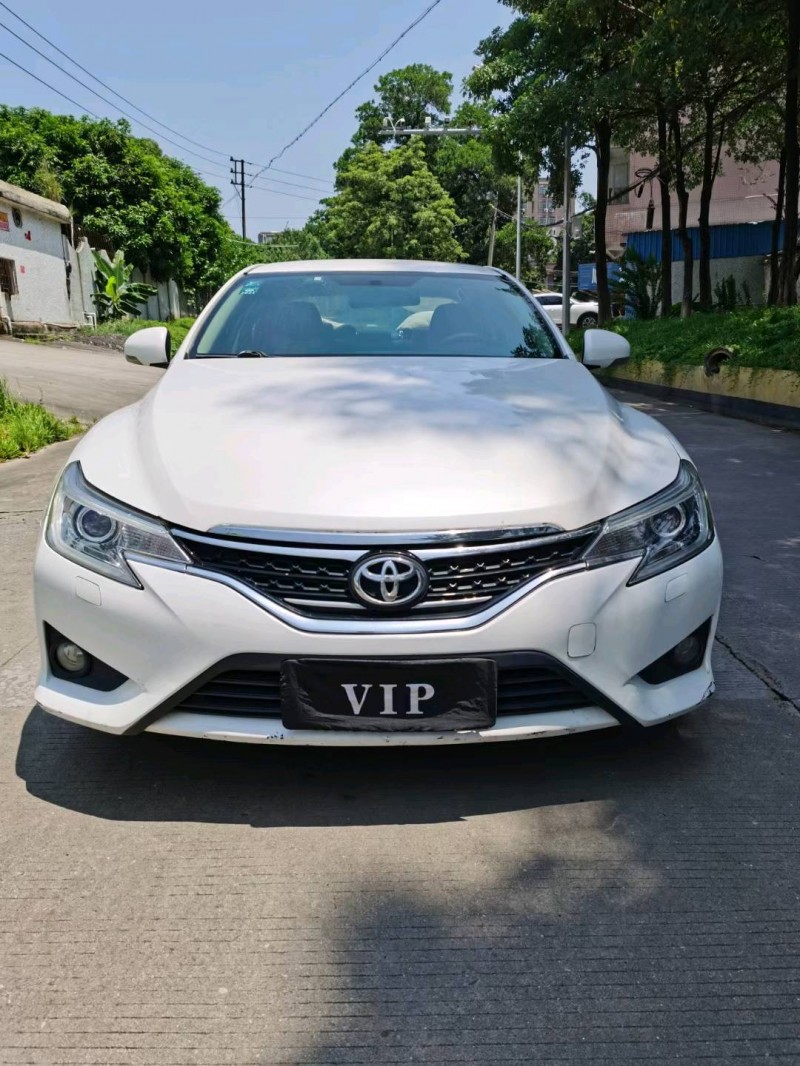 东莞14年丰田锐志1