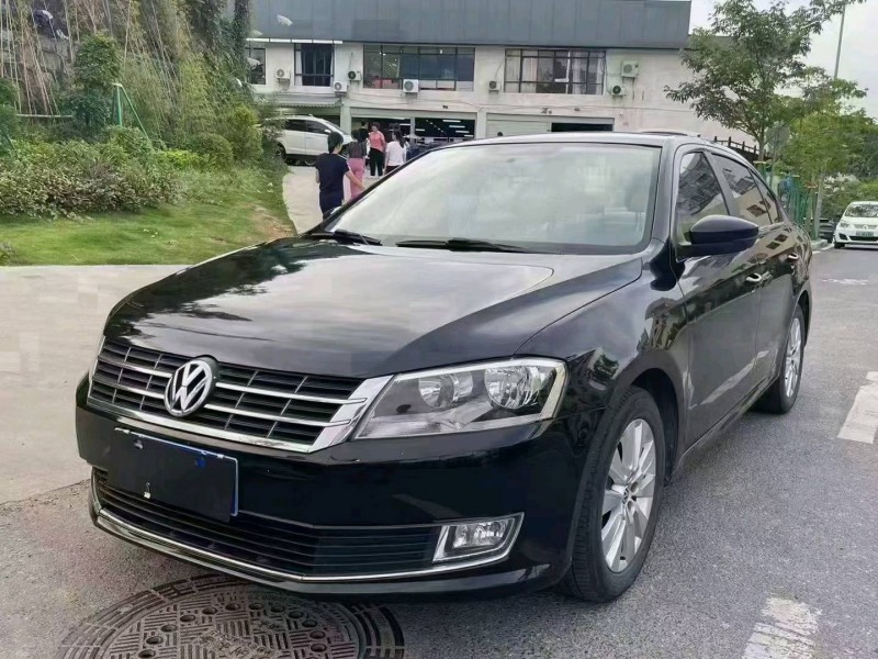 广州12年大众朗逸3