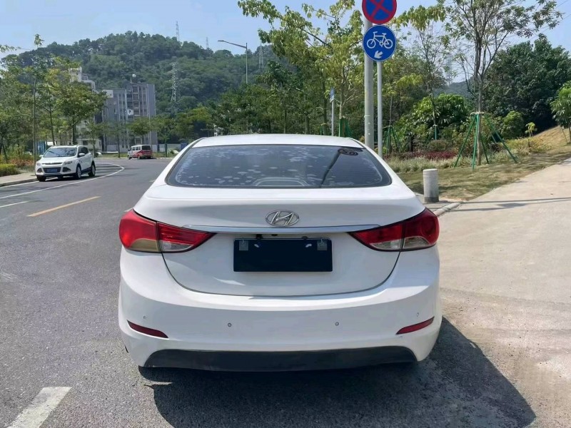 广州14年现代朗动5