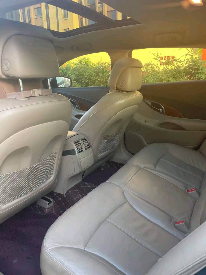 北京13年别克君越9