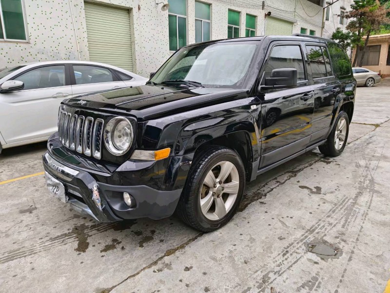 广州15年Jeep自由客3