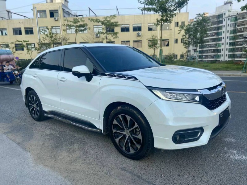 广州17年本田冠道3