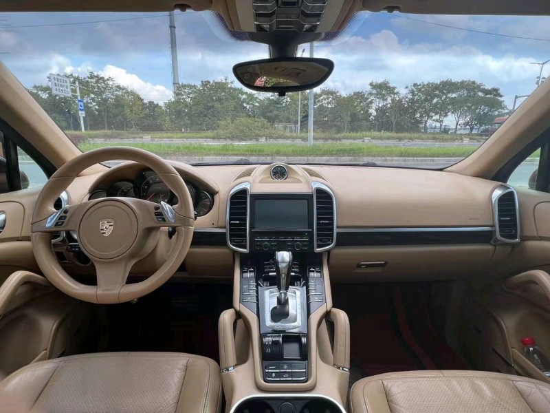 泰州13年保时捷卡宴5