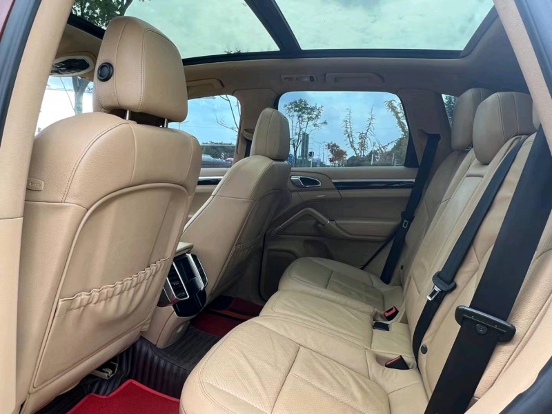 泰州13年保时捷卡宴6