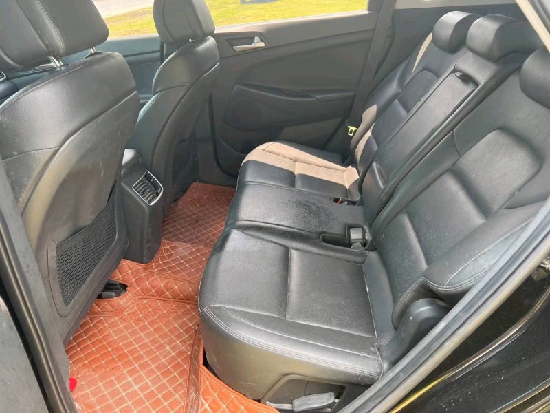 泰州19年现代途胜4