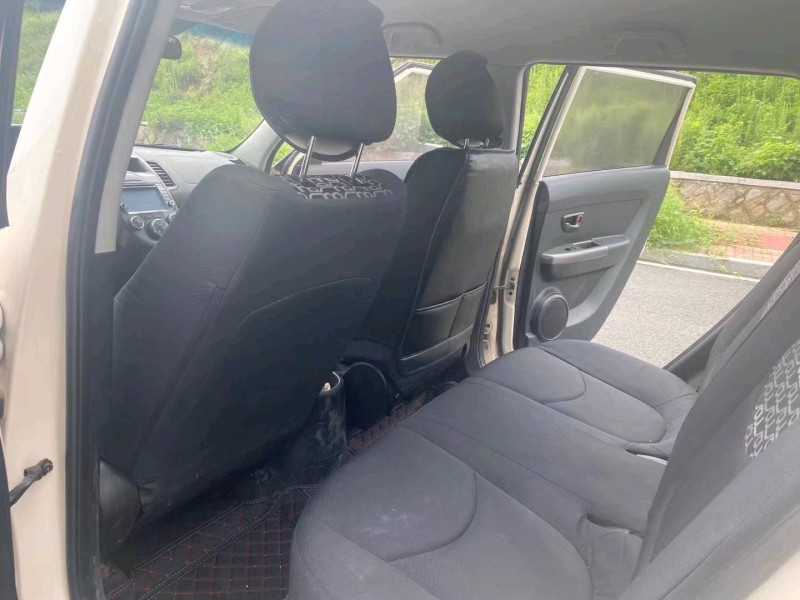 济宁14年起亚秀尔7