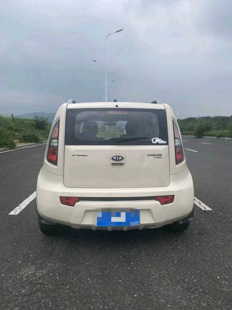 济宁14年起亚秀尔9