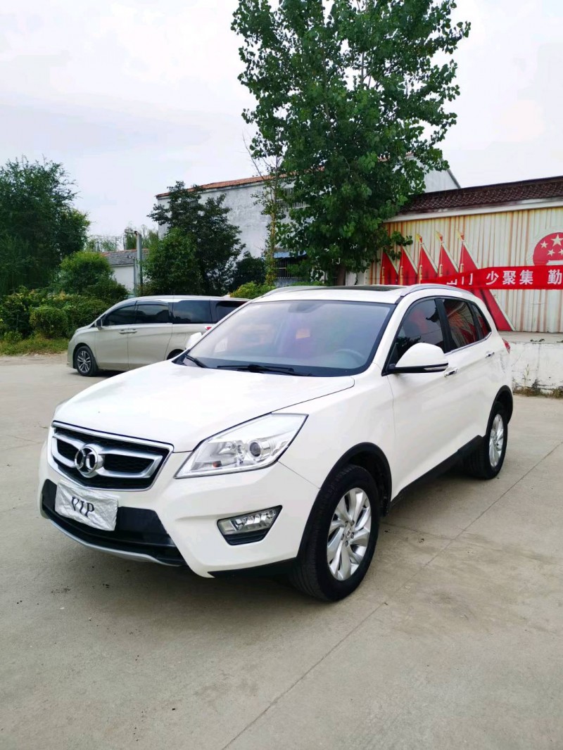 徐州18年北汽绅宝X652