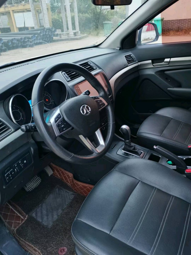 徐州18年北汽绅宝X656