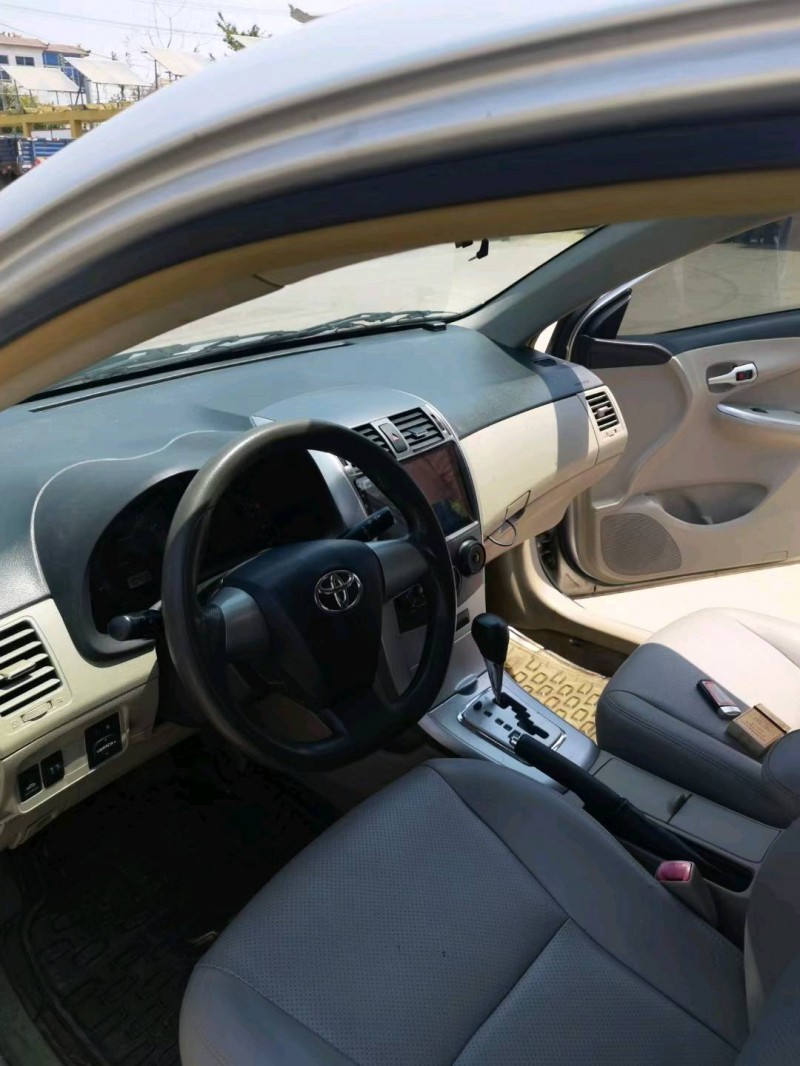 徐州11年丰田卡罗拉6