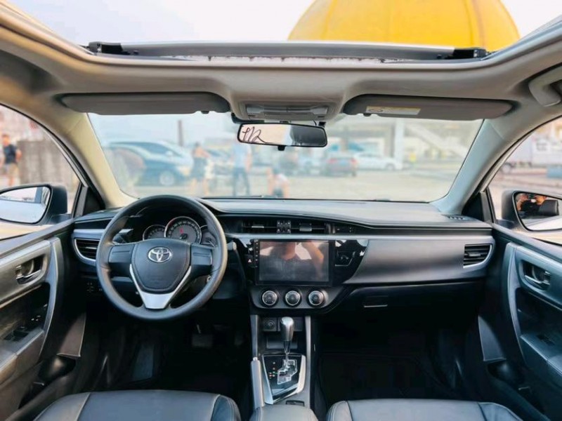 东莞16年丰田雷凌4