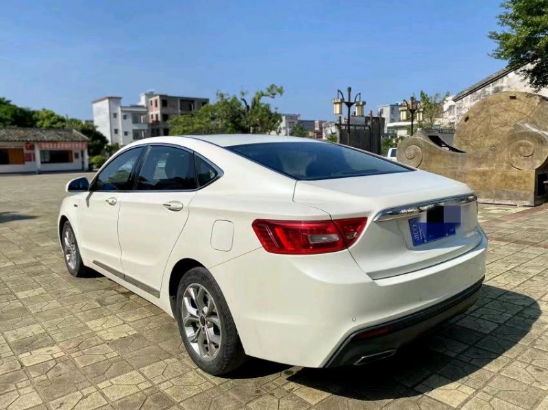 东莞16年吉利博瑞8