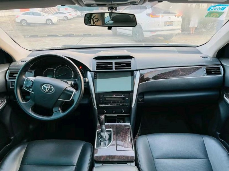 东莞16年丰田凯美瑞6