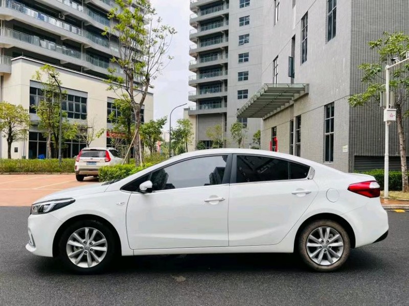 东莞19年起亚K38