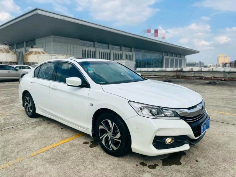 东莞16年本田雅阁3