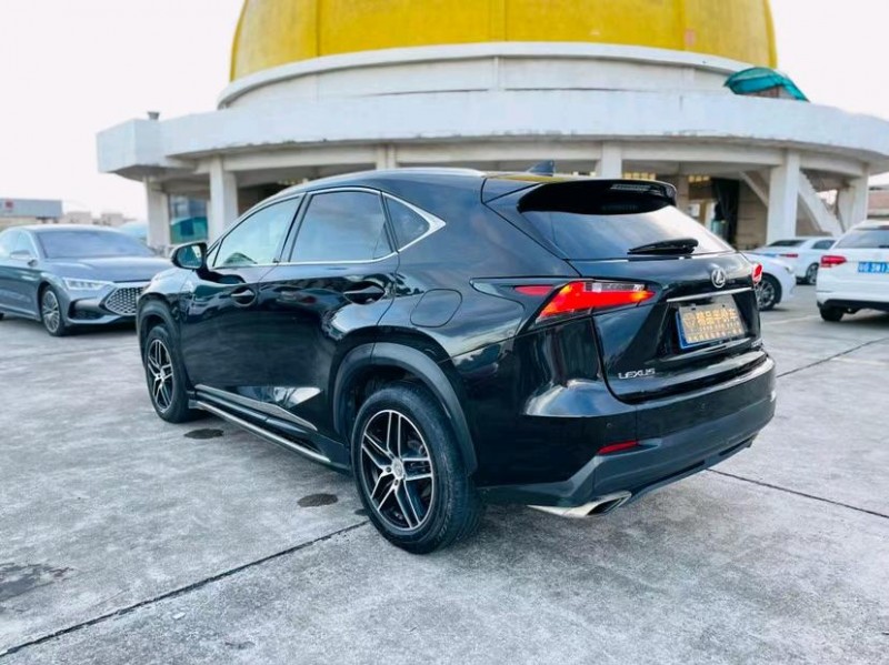 东莞15年雷克萨斯NX8