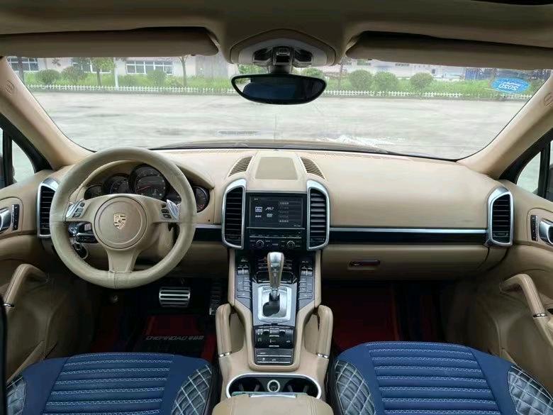 盐城13年保时捷卡宴7