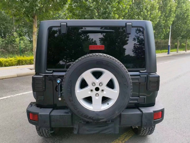 廊坊13年Jeep牧馬人9