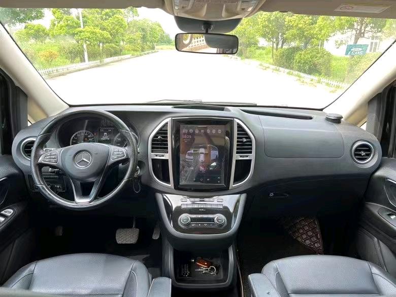 盐城17年奔驰威霆6