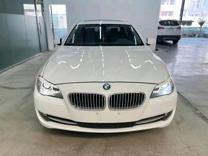 济宁13年宝马5系9