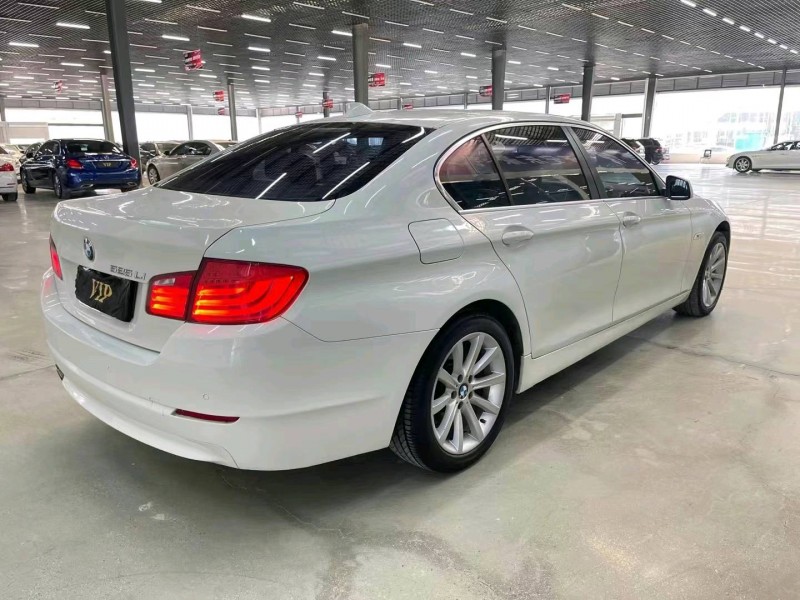 济宁13年宝马5系6