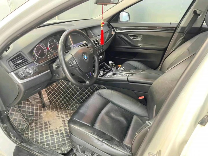 济宁13年宝马5系3