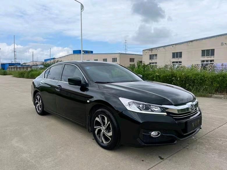 盐城16年本田雅阁2