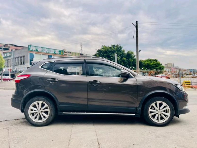 东莞17年日产逍客2