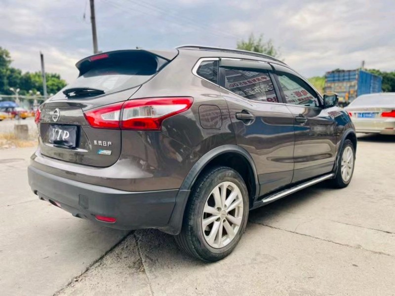 东莞17年日产逍客7