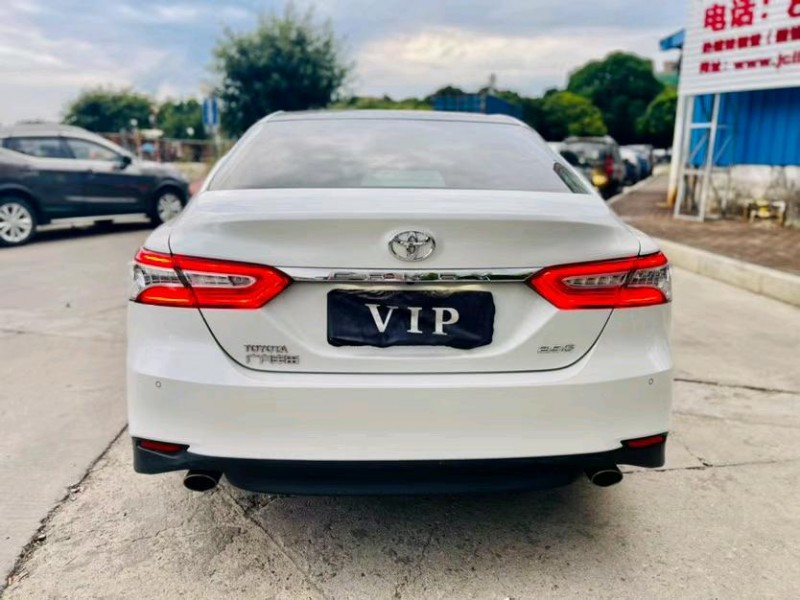 东莞18年丰田凯美瑞9