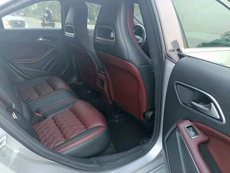 广州16年奔驰GLA4