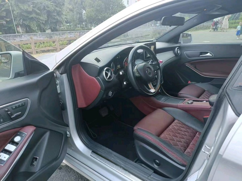 广州16年奔驰GLA8