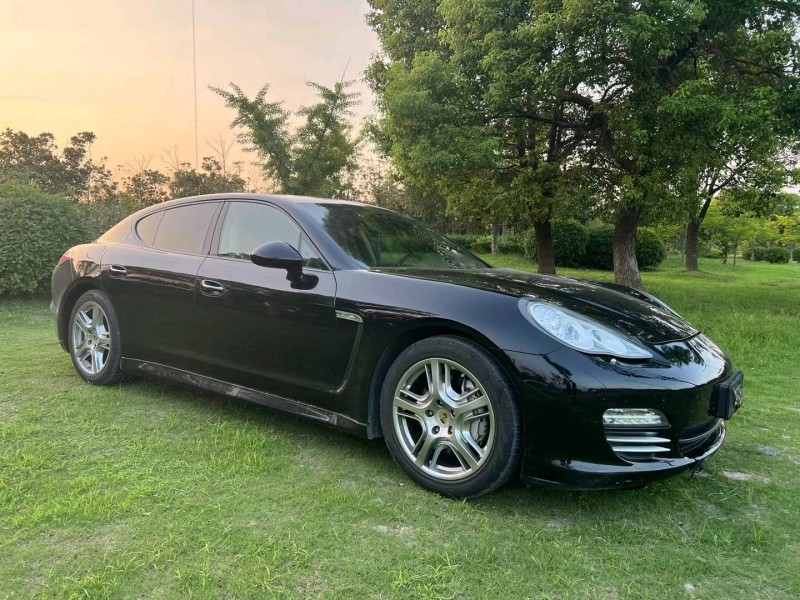 泰州10年保时捷帕拉梅拉4