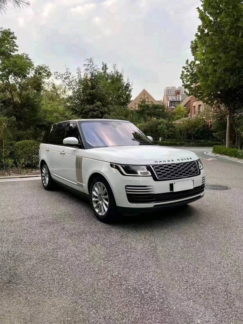 青岛17年路虎揽胜行政2