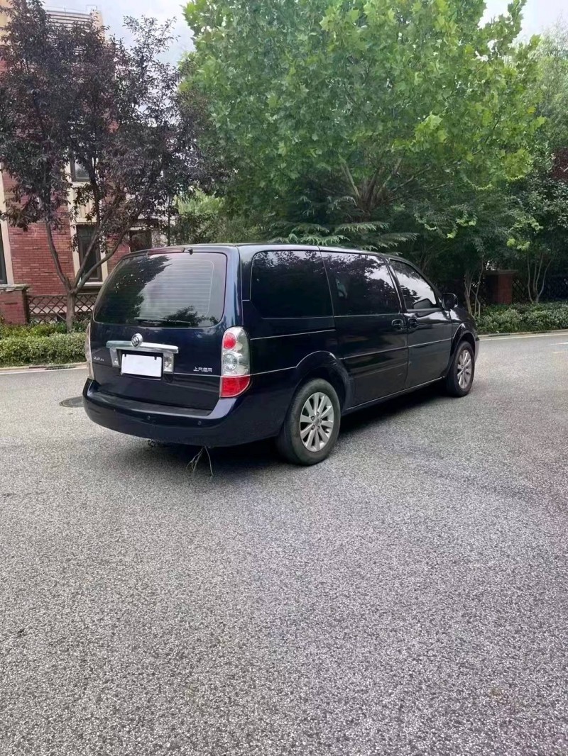 青岛16年别克GL87