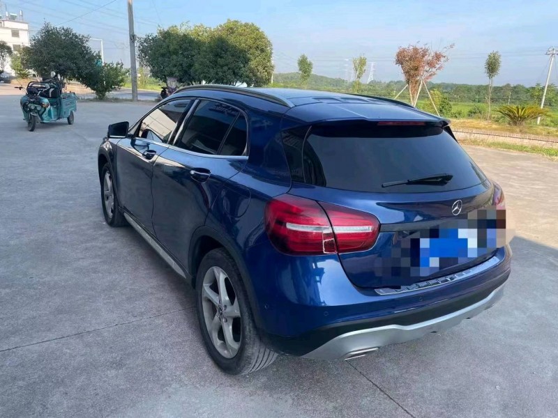 宜春18年奔驰GLA4