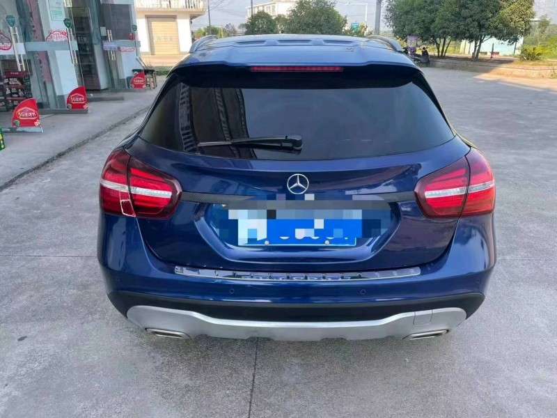 宜春18年奔驰GLA3