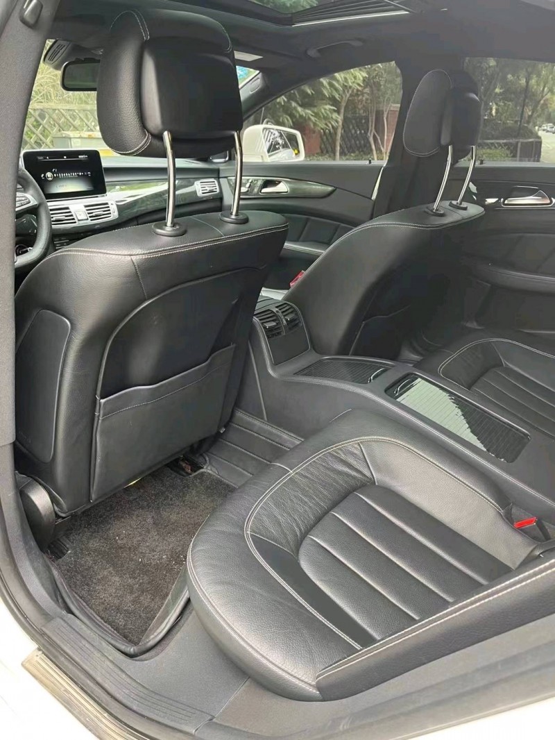 青岛17年奔驰CLS5