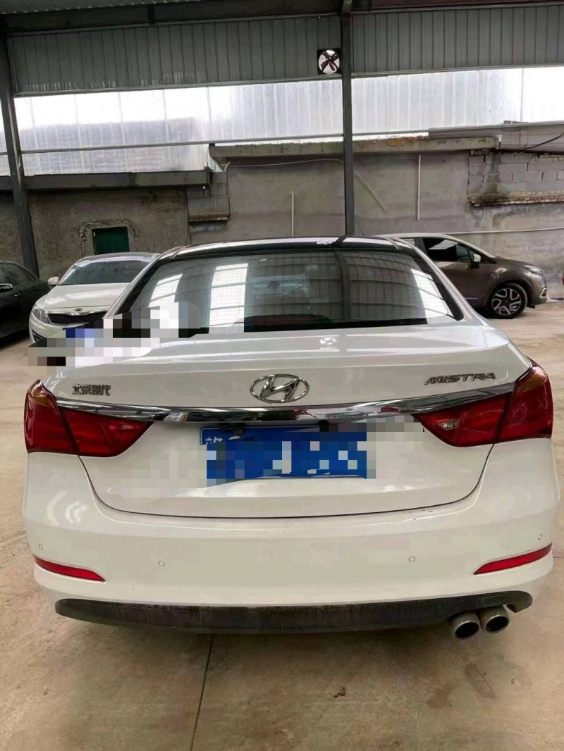 济南15年现代名图9