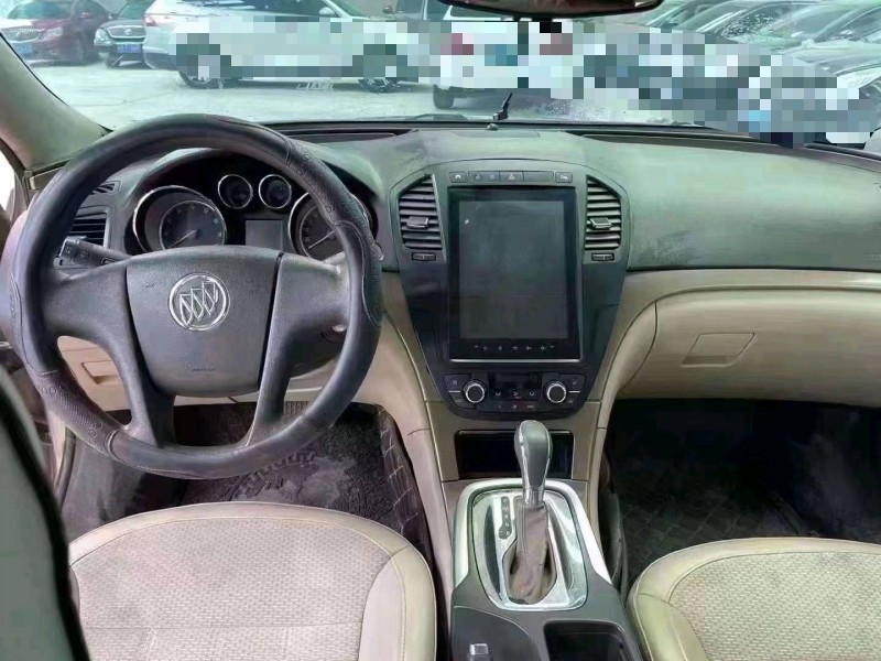 济南12年别克君威5