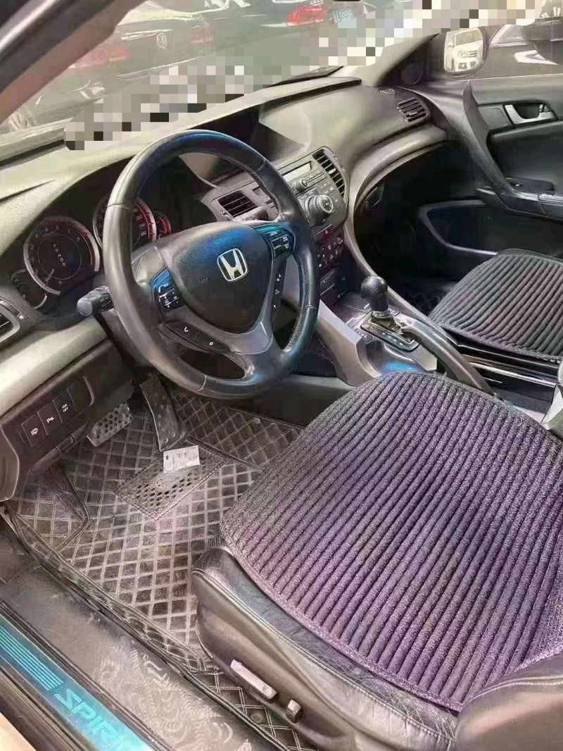 济南11年本田思铂睿4